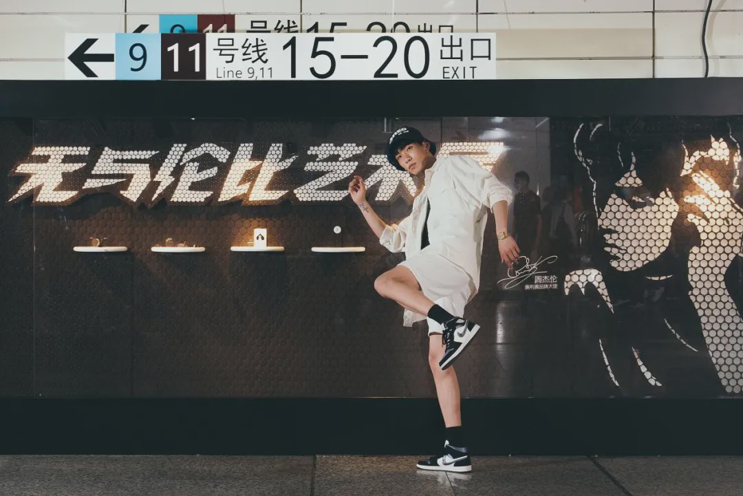 奧利奧真會玩，跨界展覽活動掀起一場地鐵里的特殊演唱會