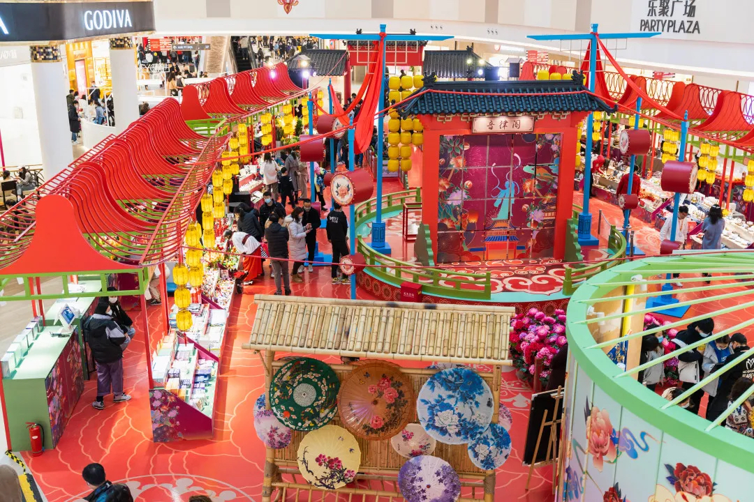 國(guó)風(fēng)年宵創(chuàng)意市集活動(dòng)策劃活脫脫的一場(chǎng)大型春節(jié)園游會(huì)，熱鬧繁華