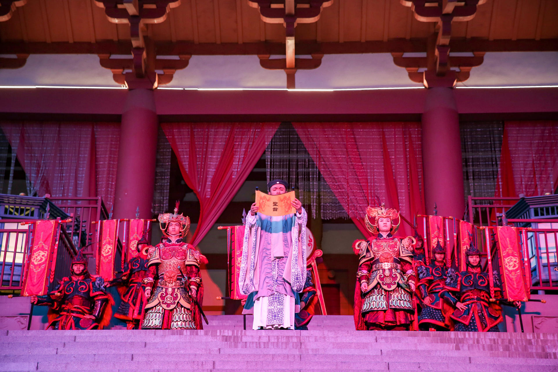 「盛唐奇幻夜」暑期活動策劃再現(xiàn)大唐市集風貌，張燈結(jié)彩歌舞升平
